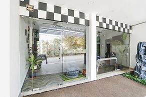 Fabhotel Duke Inn