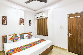 Fabhotel Duke Inn