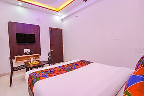 Fabhotel Sri Ram Comforts
