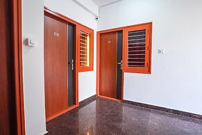 Fabhotel Royal Platinum Suites