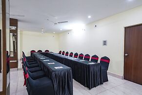 Fabhotel Gvr Grand