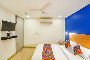 Fabhotel Moon