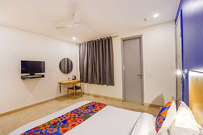 Fabhotel Moon