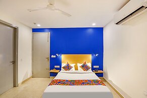 Fabhotel Moon