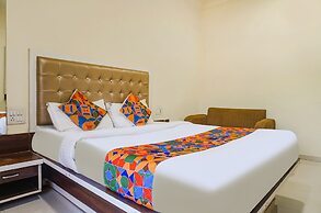 FabHotel The Royal Heritage