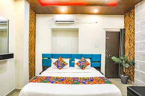 Fabhotel Universal Stay Inn