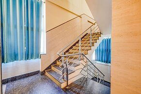 Fabhotel Grand Vista Inn