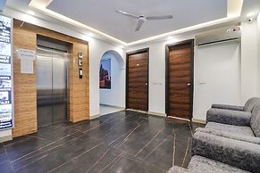 Fabhotel Empire Suites