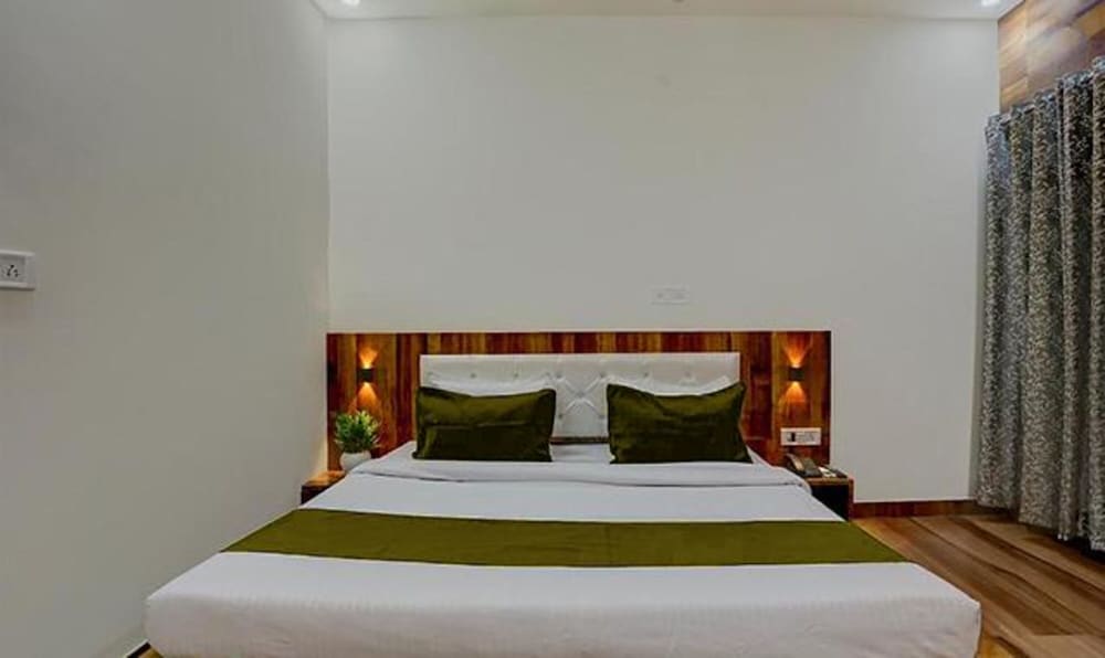 FabHotel Vihaan Regency