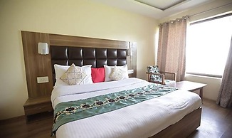 Fabhotel The Island