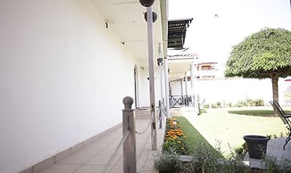 Fabhotel The Island