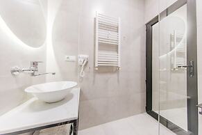 Doors Hotel