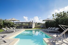 Villa Aris: A Serene Experience, 3BRs, Pool & Bbq