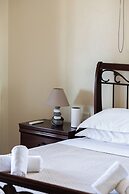 Villa Aris: A Serene Experience, 3BRs, Pool & Bbq