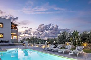 Villa Aris: A Serene Experience, 3BRs, Pool & Bbq