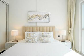 Luxury Brand New 2BR Apt at Dubai Hills
