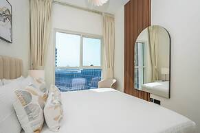 Luxury Brand New 2BR Apt at Dubai Hills