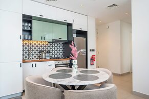 Luxury Brand New 2BR Apt at Dubai Hills