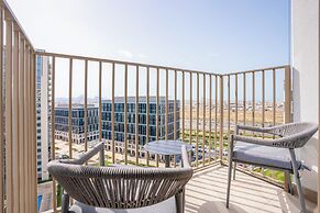 Luxury Brand New 2BR Apt at Dubai Hills