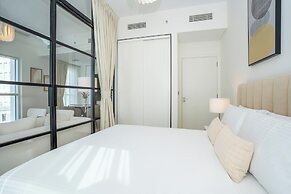 Luxury Brand New 2BR Apt at Dubai Hills