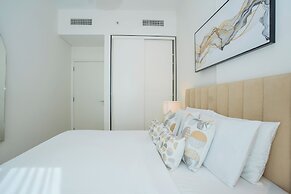 Luxury Brand New 2BR Apt at Dubai Hills