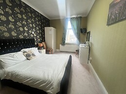 The Holmlea