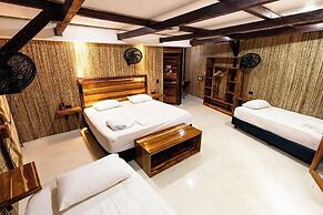 La Playita Hotel