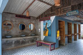La Playita Hotel