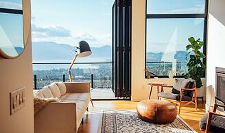 Salt w Pool Sauna Lake View Upper Mission Lux