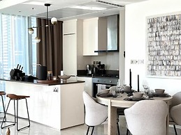 Panoramic 2BR with Marina View