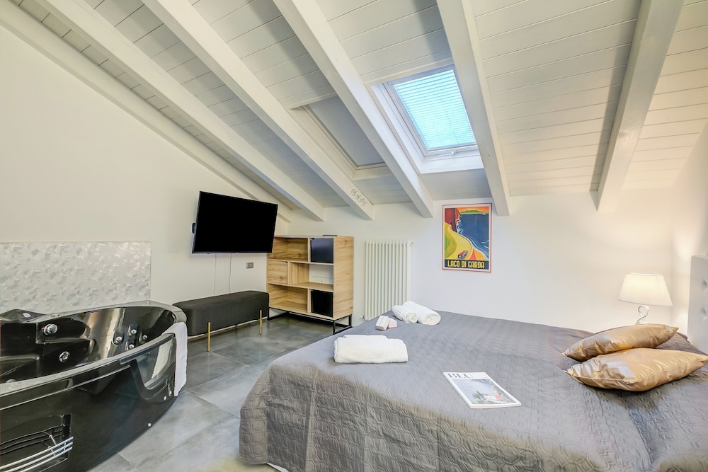 Loft & Jacuzzi