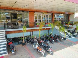 Hotel Red Stone