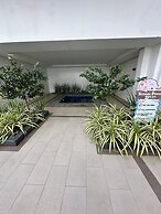 Comfy Studio UnitM OneMadison35
