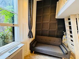 Portobello Road artistic studios