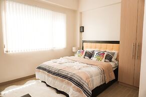 Comfy Studio UnitL OneMadison35