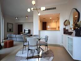 Elegant 1BR Oasis Burj Vista