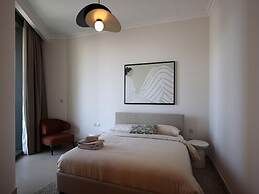 Elegant 1BR Oasis Burj Vista