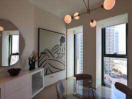 Elegant 1BR Oasis Burj Vista