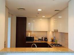 Elegant 1BR Oasis Burj Vista