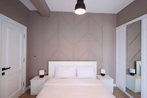CLK Suites Hotel