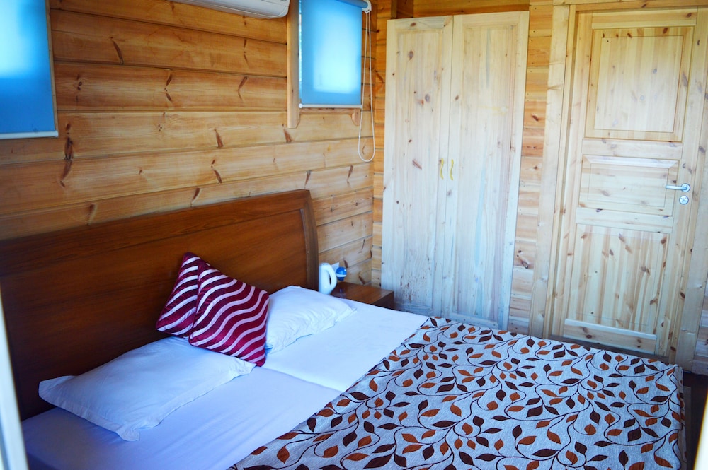 Chilla Resort