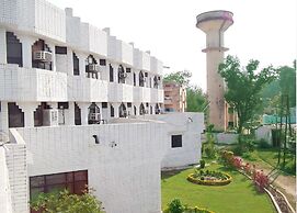 Rahi Motel
