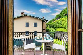 Monsignor Houses