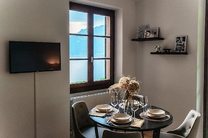 Monsignor Houses
