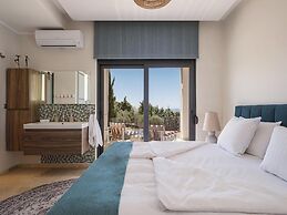 Villa Jamila by Cura Villas Collection