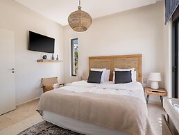 Villa Jamila by Cura Villas Collection