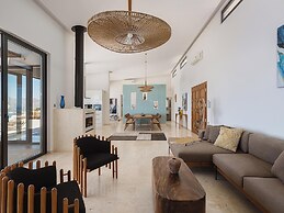 Villa Jamila by Cura Villas Collection