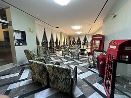 Lotus Hotel