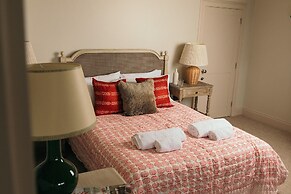 Nest Farmhouse