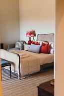 Nest Farmhouse
